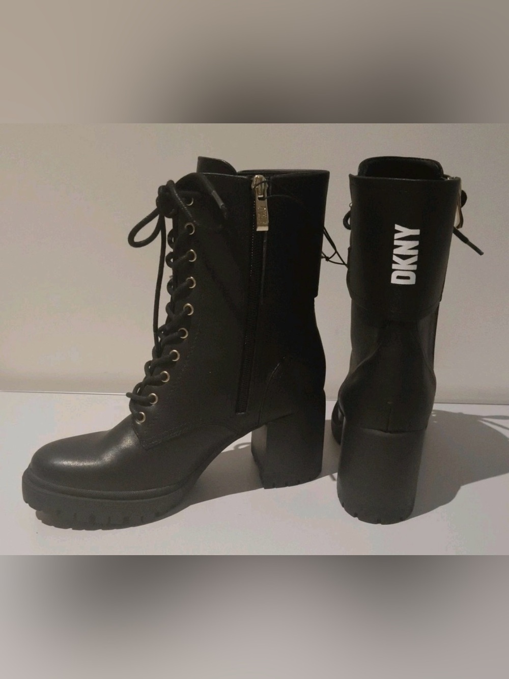 DKNY Black Lace-Up Block Heel Combat Boots size 8.5